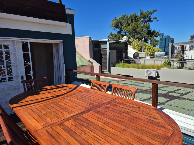 4 Bayview Terrace - bedroom 2 & deck
