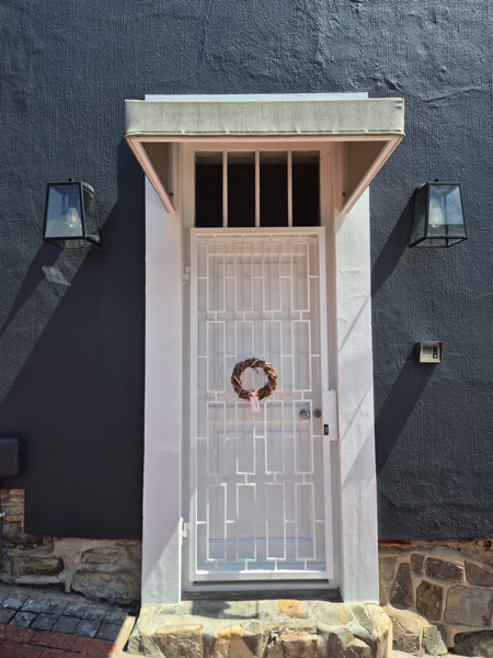 92 Waterkant Street - Festive wreath