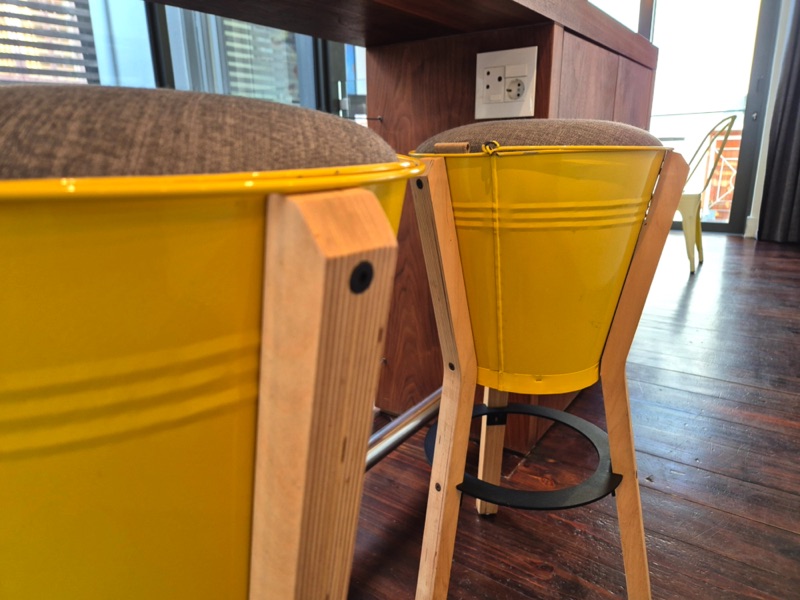 77 Loader Street - kitchen bucket stools