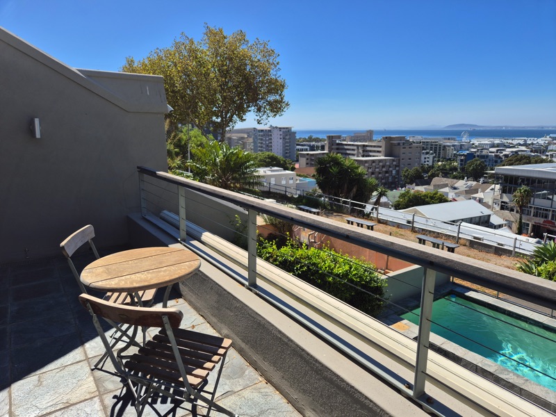 2 Bayview Terrace - bedroom 1 balcony