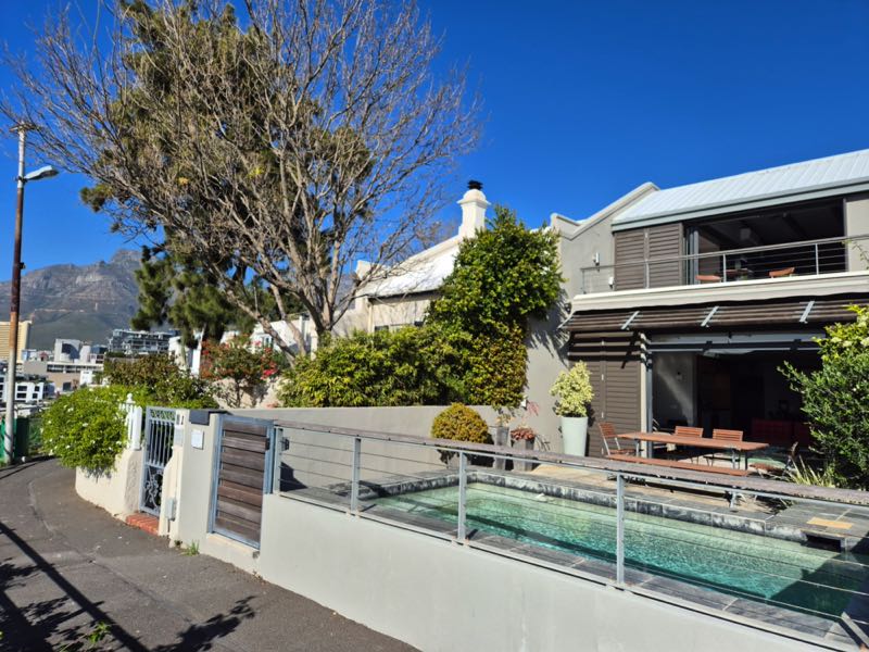 2 Bayview Terrace - exterior harbour side