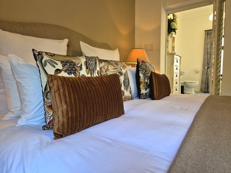 19 Jarvis Street - Bedroom 1 and en-suite