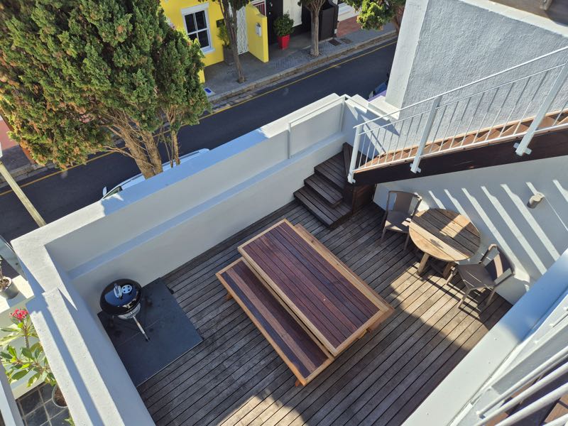 77 Loader Street - balcony