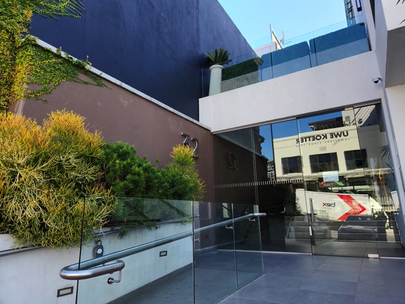 32 Napier Street - main block entrance