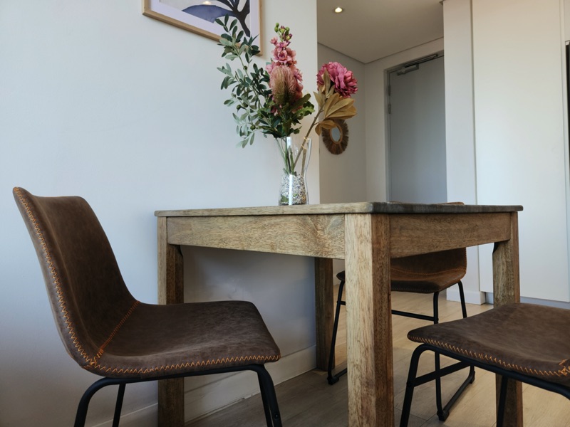 32 Napier Street, Apt.403 - dining area