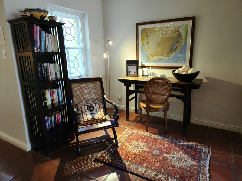 4 Bayview Terrace - living area