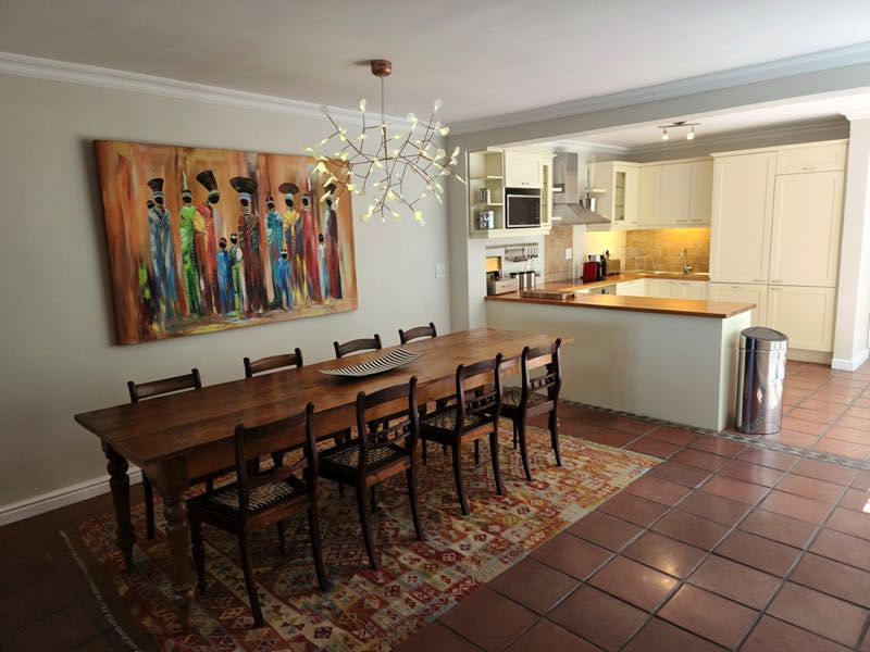 4 Bayview Terrace - dining area