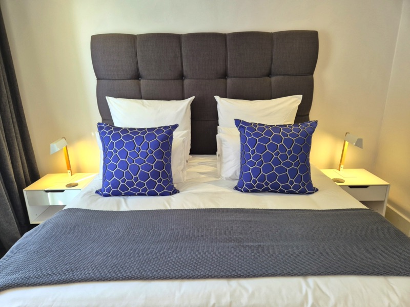 77 Loader Street - bedroom 1