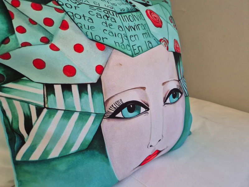 207 De Waterkant Piazza - bedroom 2 cushion