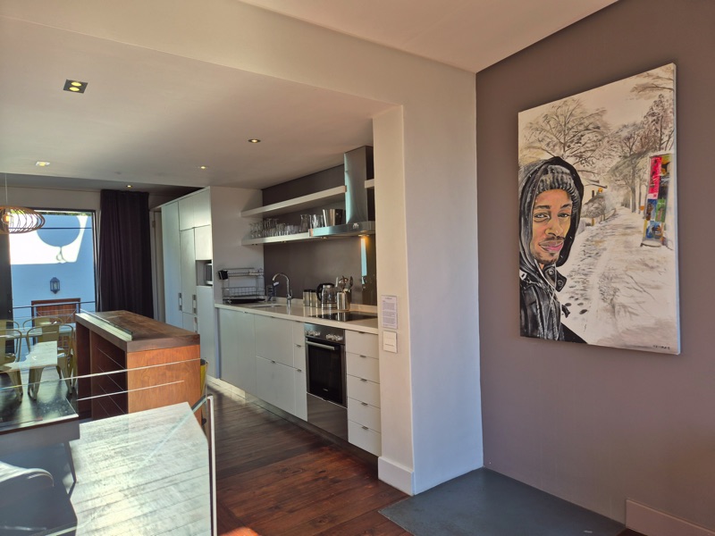77 Loader Street - kitchen