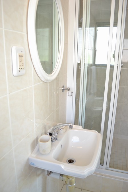 4 Bayview Terrace - bedroom 2 en-suite