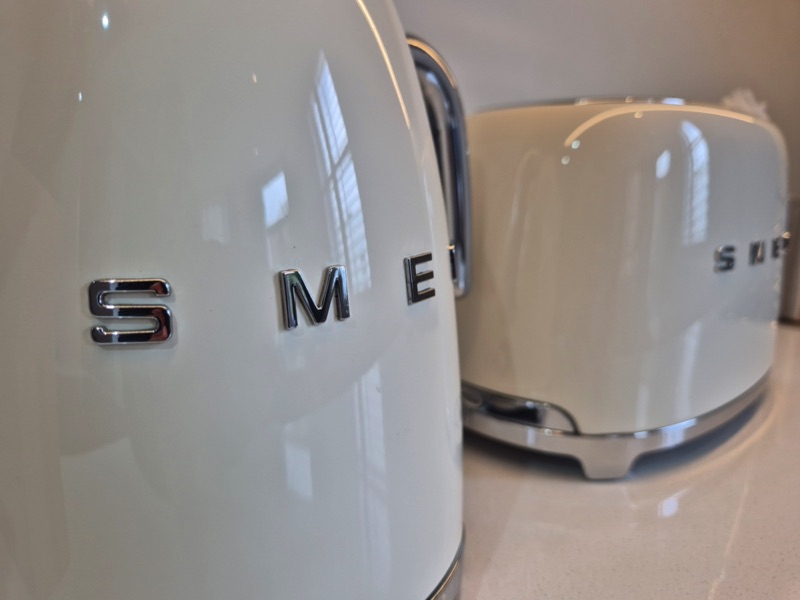 8b Loader Street - kitchen appliances