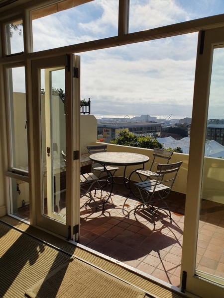 70 Loader - ground floor terrace
