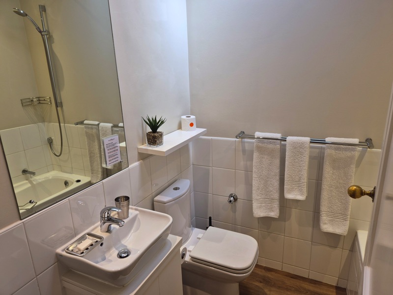 115 De Waterkant Piazza - bedroom 1 bathroom