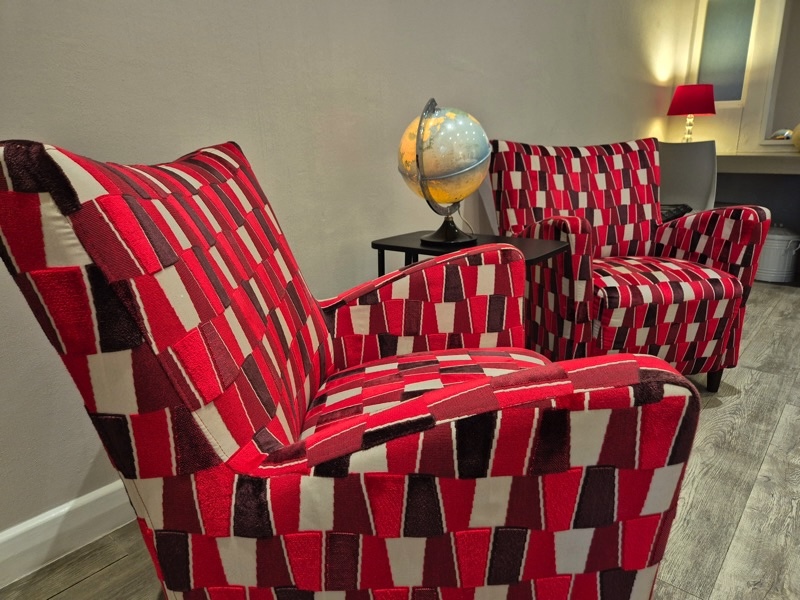 139 Waterkant Street - bedroom 2 chairs