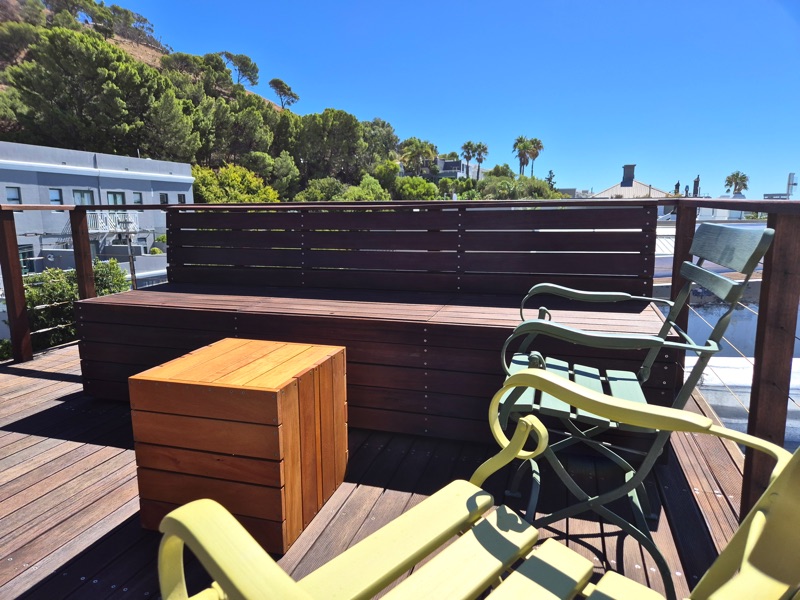 4 Bayview Terrace - top roof deck seating