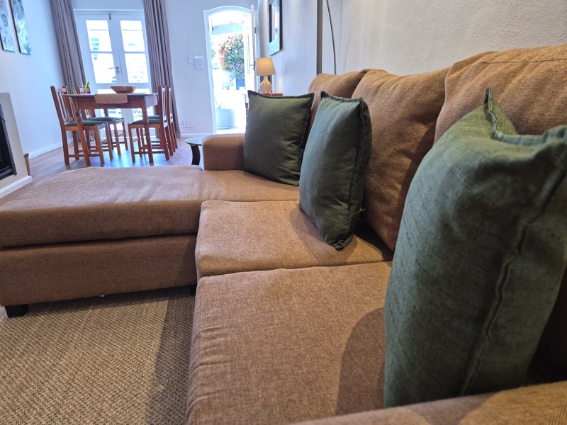 115 De Waterkant Piazza - living area