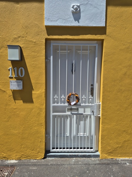 110 Waterkant Street - Festive wreath