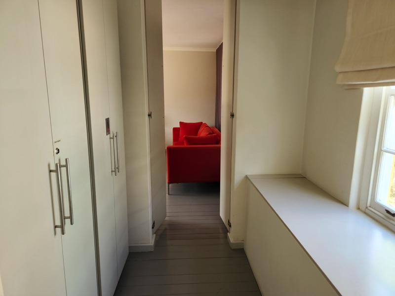 110 Waterkant Street - master bedroom dressing area