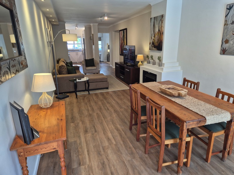 115 De Waterkant Piazza - open plan ground floor