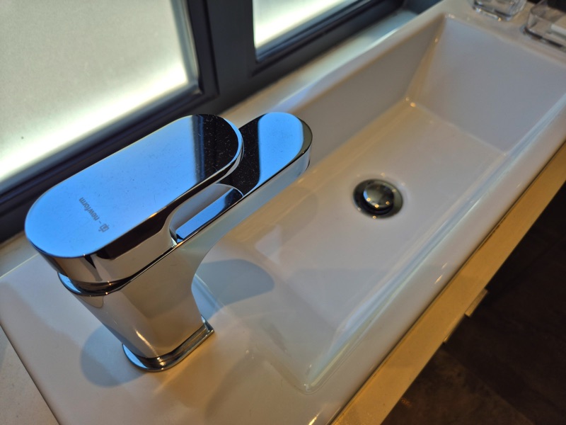 9a Loader Street - Bedroom 1 en-suite