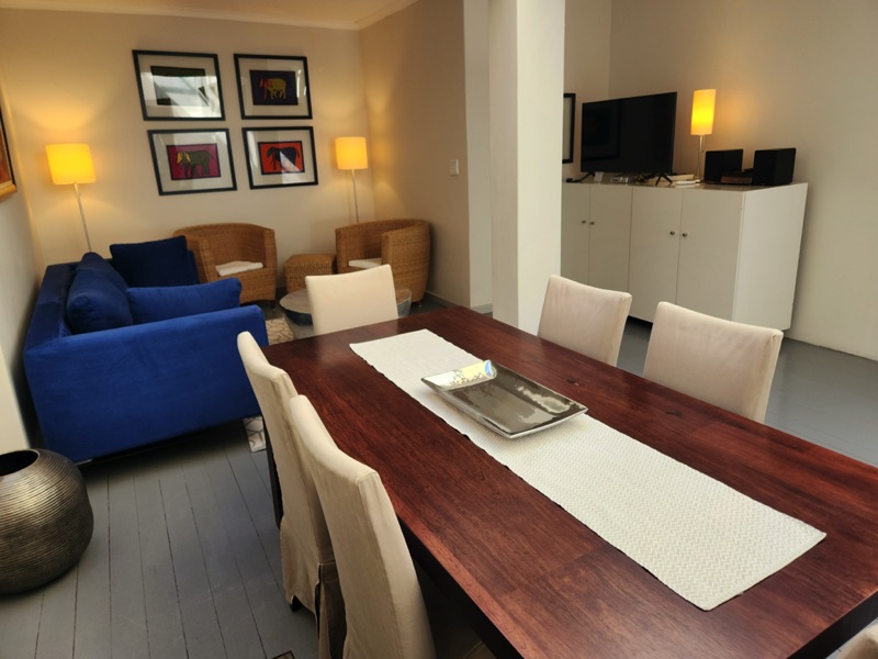 110 Waterkant Street - open plan dining & living