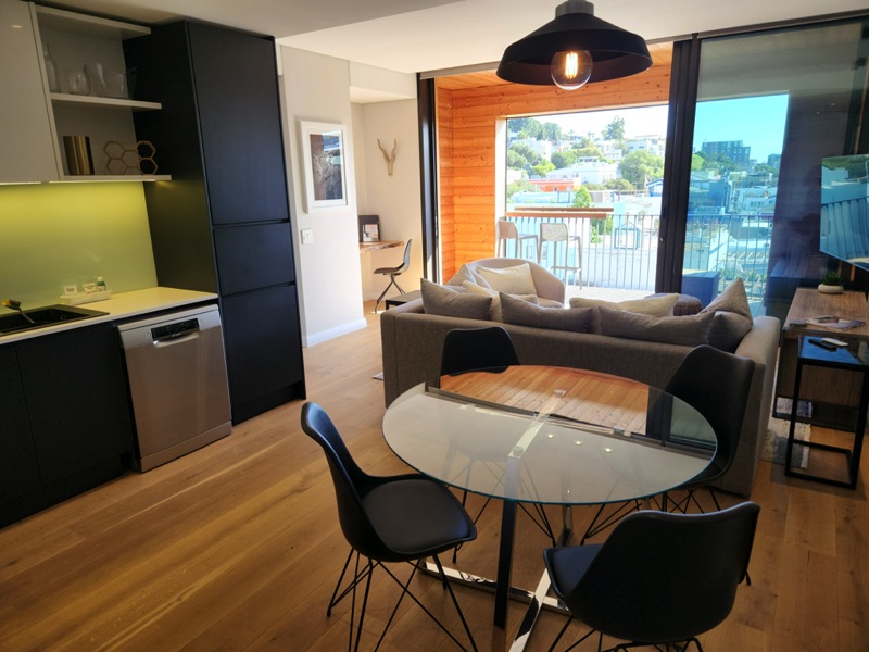 11 Dixon Street, Apt.405 - dining & kitchen area