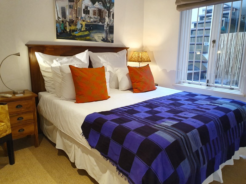 70 Loader - bedroom 3