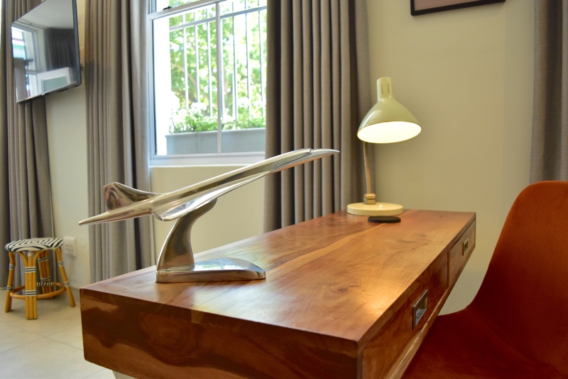 8a Loader Street - study area desk