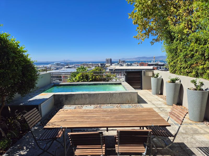 2 Bayview Terrace - plunge pool terrace