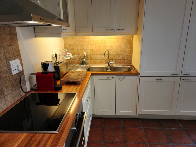 4 Bayview Terrace - kitchen