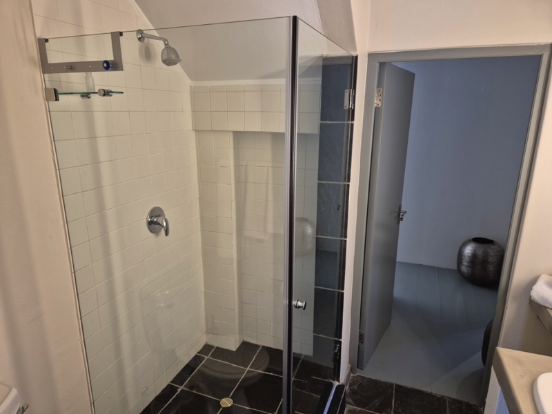 110 Waterkant Street - 2nd bathroom