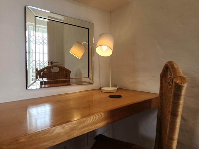 42 Napier Street - bedroom 1 dressing area desk