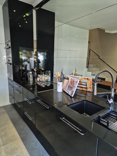 98 Waterkant Street - kitchen