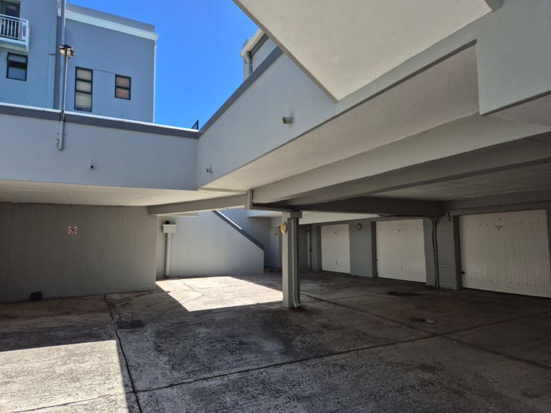 115 De Waterkant Piazza - Garage secure parking