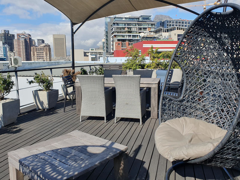 10 Loader Street - roof deck