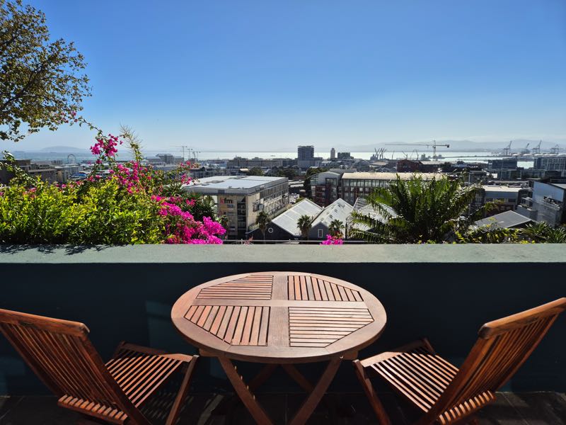 4 Bayview Terrace - bedroom 1 balcony