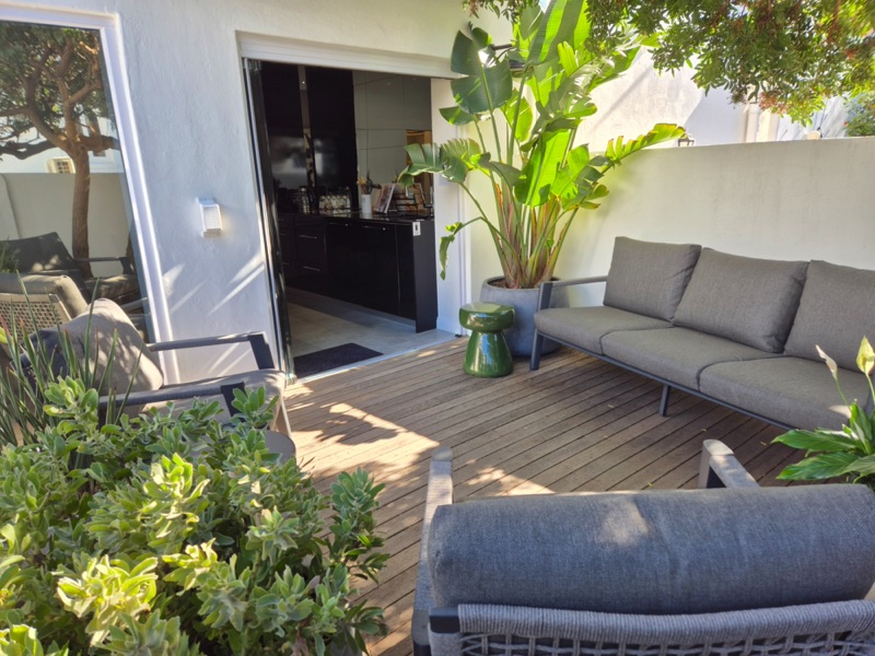 98 Waterkant Street - courtyard
