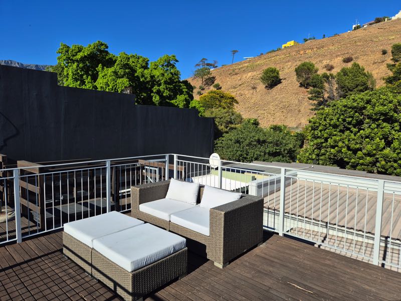 77 Loader Street - roof deck