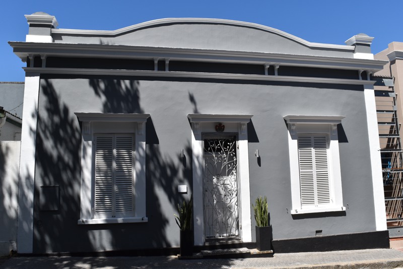 10 Loader Street - front exterior