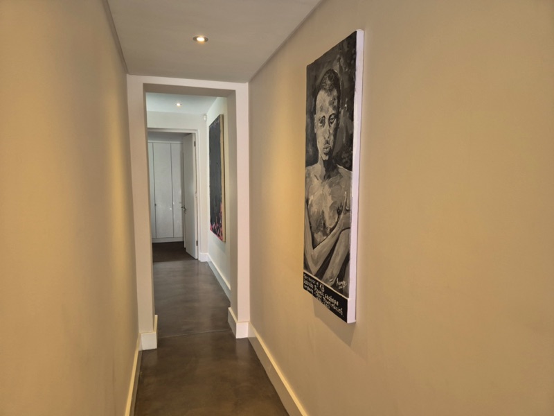 77 Loader Street - corridor to bedroom 2 and 1st floor