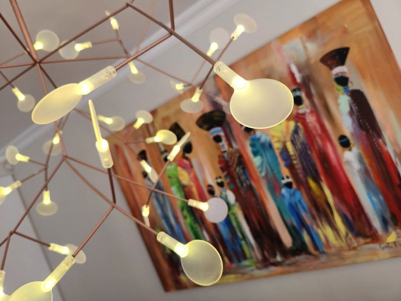 4 Bayview Terrace - dining area artwork