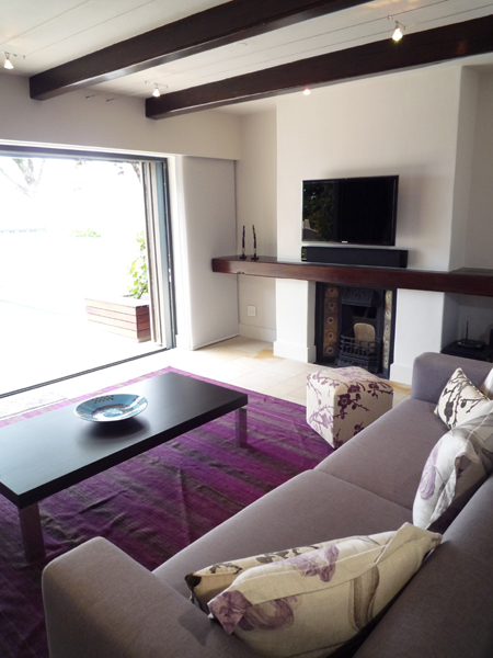 7 Bayview Terrace - living area
