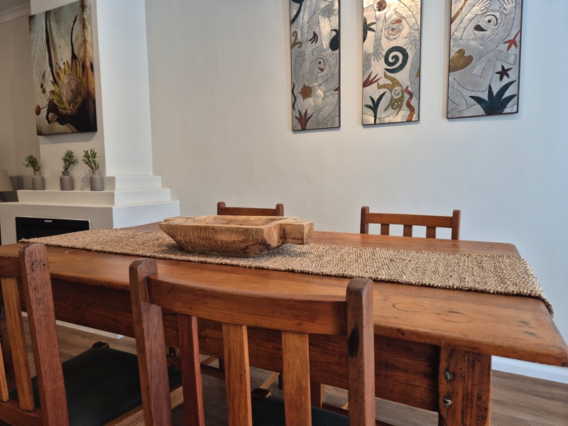 115 De Waterkant Piazza - dining area