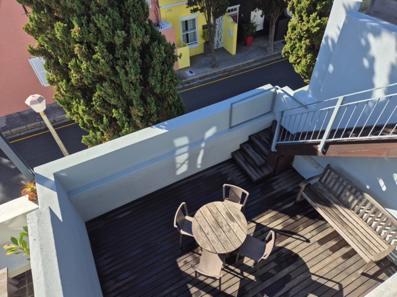 77 Loader Street - balcony