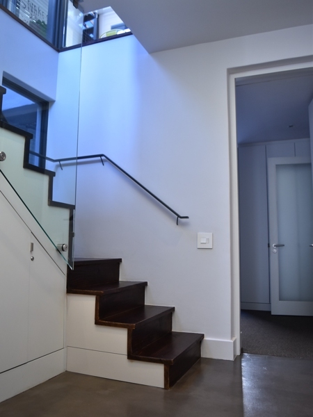77 Loader Street - hallway & staircase