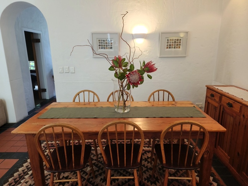 42 Napier Street - dining area