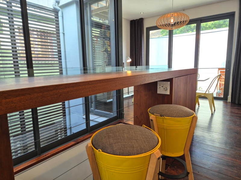 77 Loader Street - kitchen