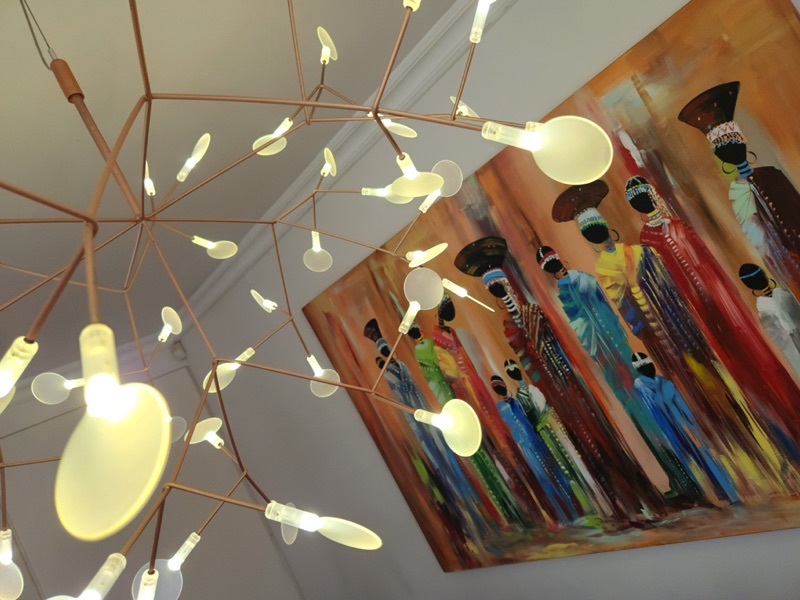 4 Bayview Terrace - dining area artwork