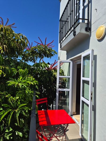 207 De Waterkant Piazza - living area balcony